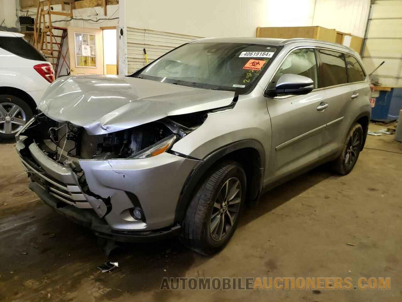 5TDJZRFH8KS937061 TOYOTA HIGHLANDER 2019