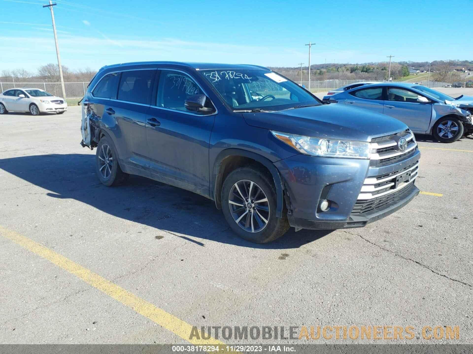 5TDJZRFH8KS978905 TOYOTA HIGHLANDER 2019