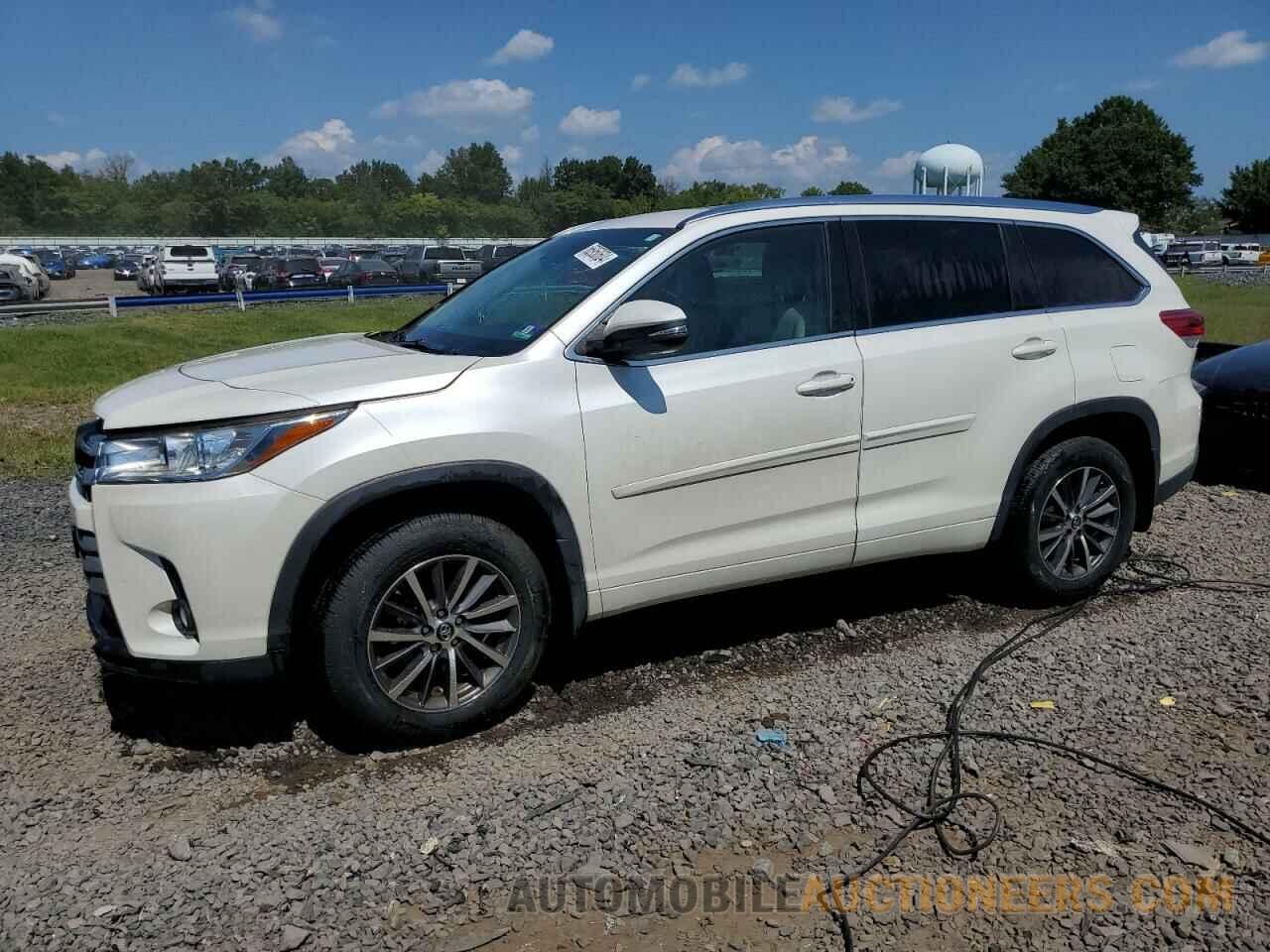 5TDJZRFH9HS375342 TOYOTA HIGHLANDER 2017