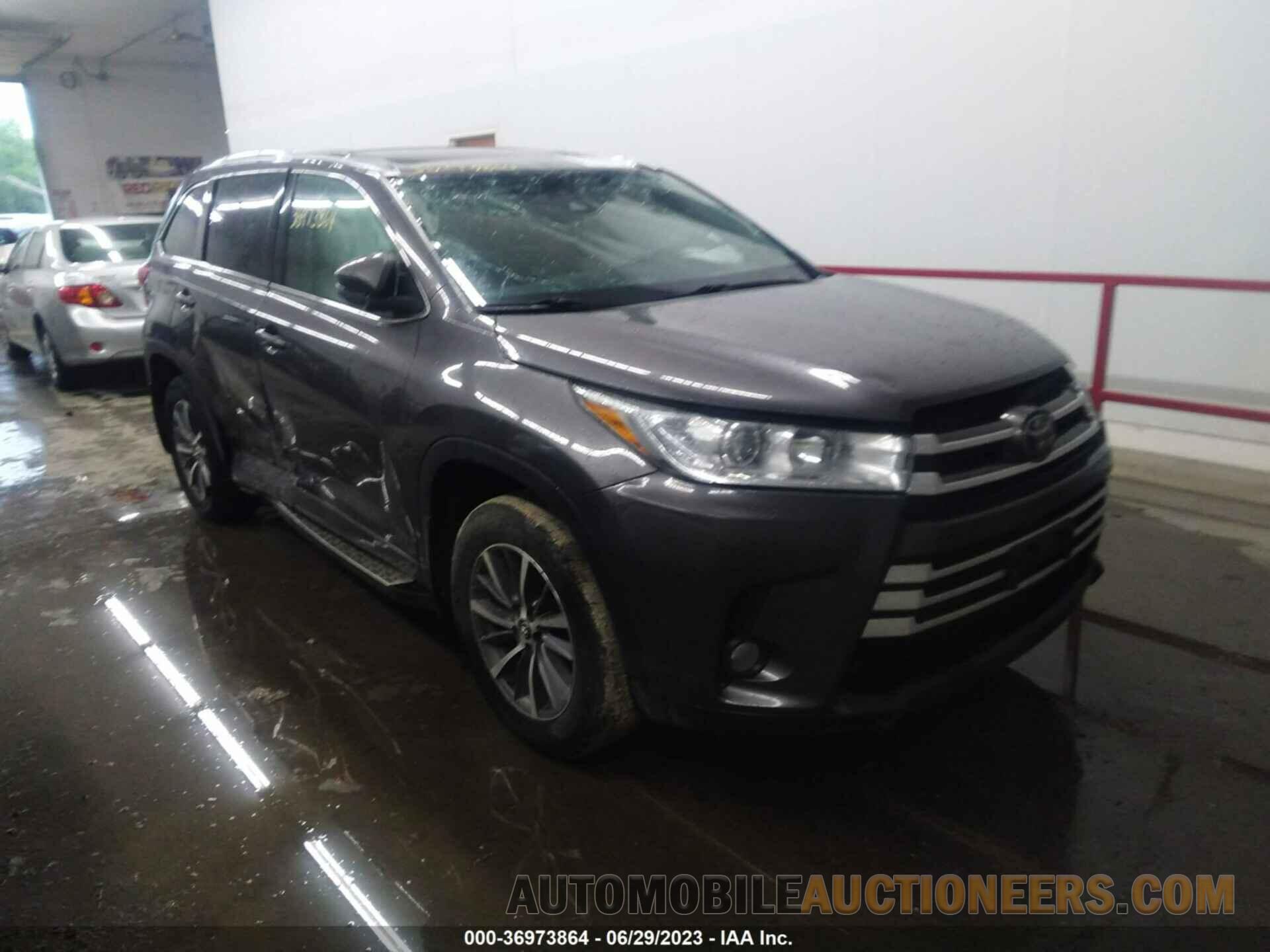 5TDJZRFH9HS400921 TOYOTA HIGHLANDER 2017