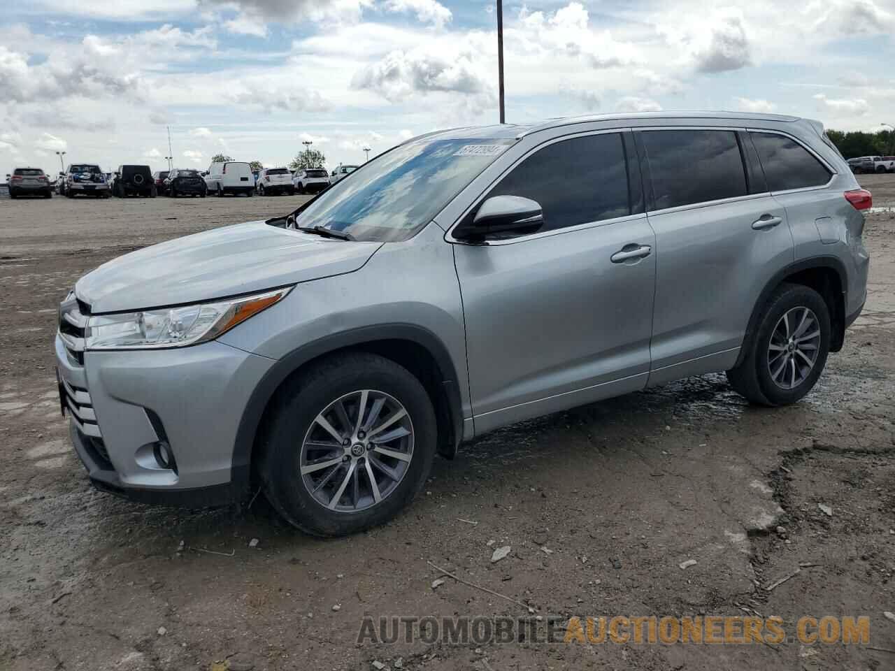 5TDJZRFH9HS419307 TOYOTA HIGHLANDER 2017