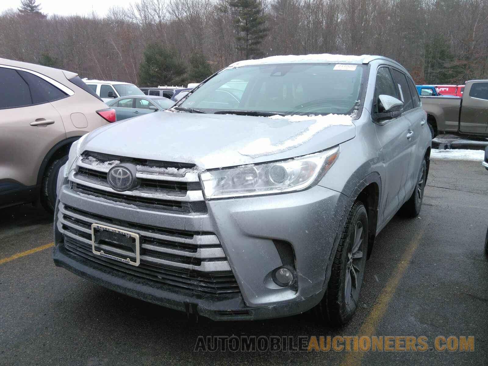 5TDJZRFH9HS461704 Toyota Highlander 2017