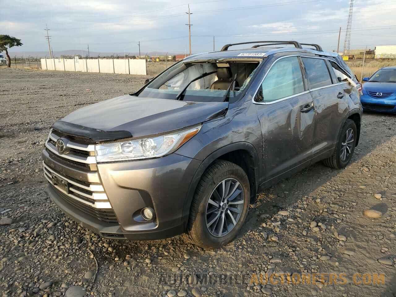 5TDJZRFH9HS470208 TOYOTA HIGHLANDER 2017