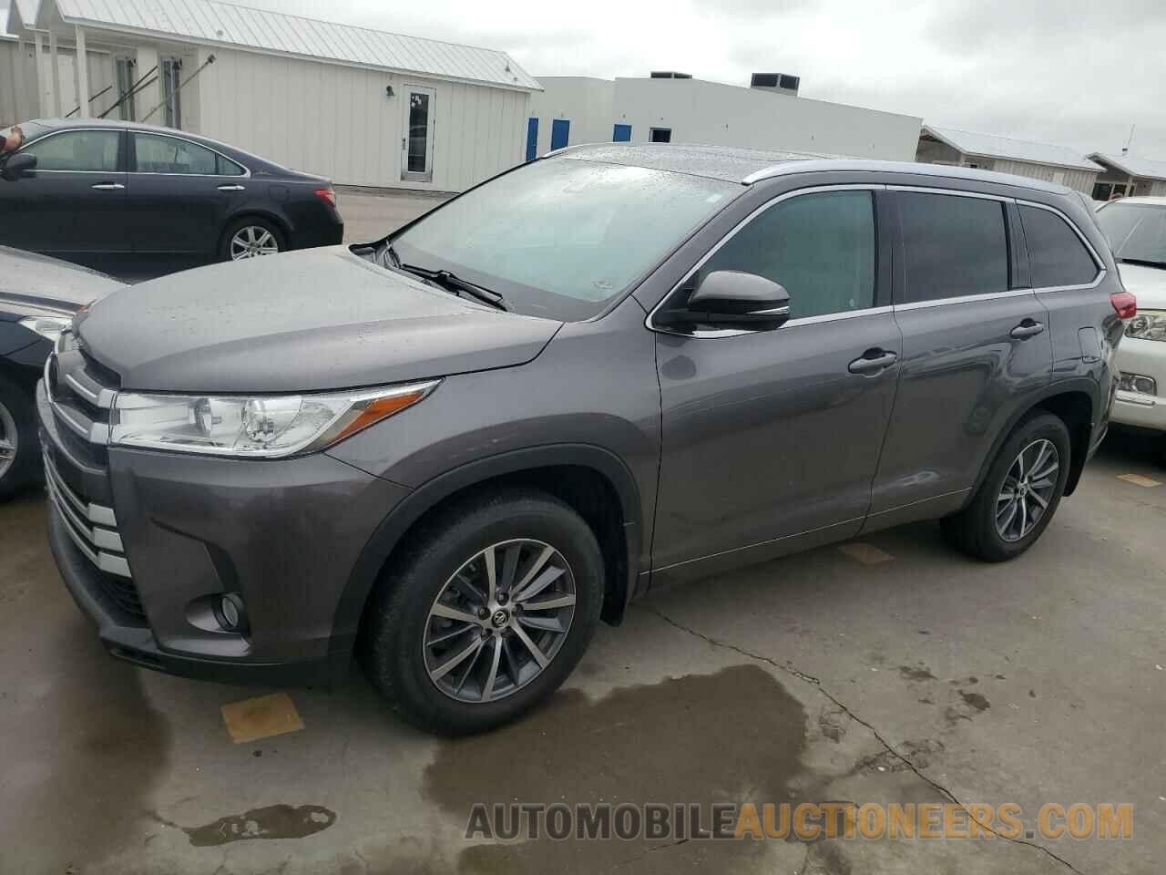 5TDJZRFH9HS478017 TOYOTA HIGHLANDER 2017