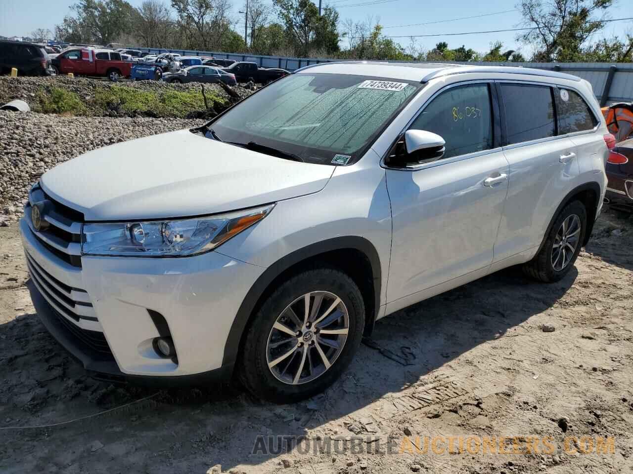 5TDJZRFH9HS514305 TOYOTA HIGHLANDER 2017