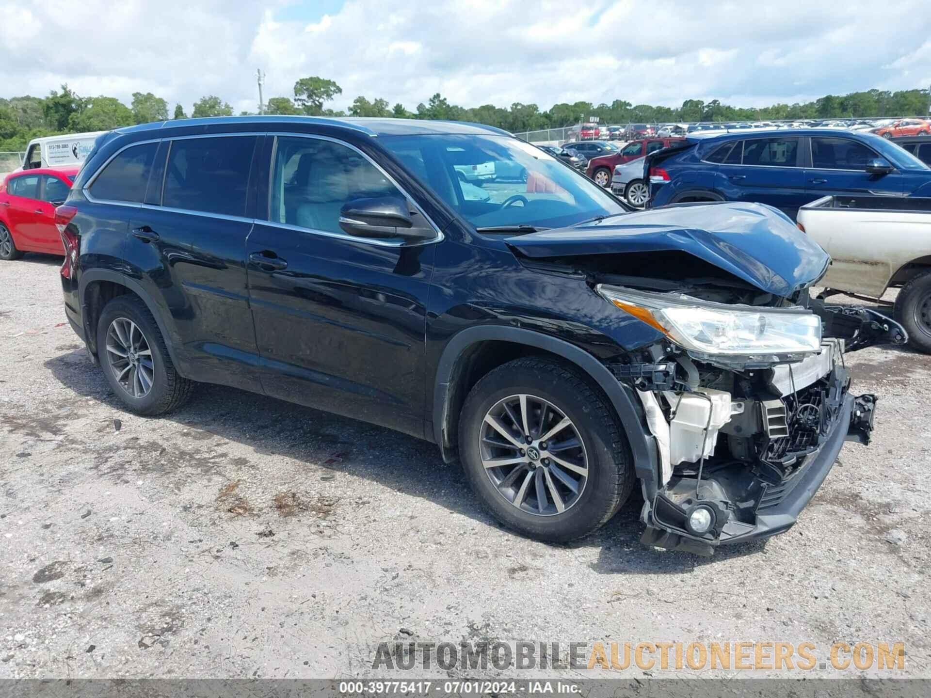 5TDJZRFH9JS532597 TOYOTA HIGHLANDER 2018