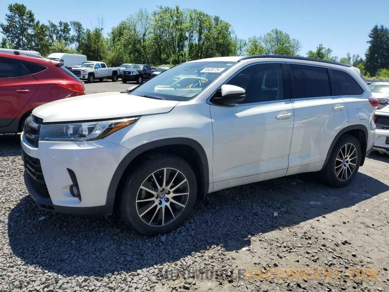 5TDJZRFH9JS546760 TOYOTA HIGHLANDER 2018