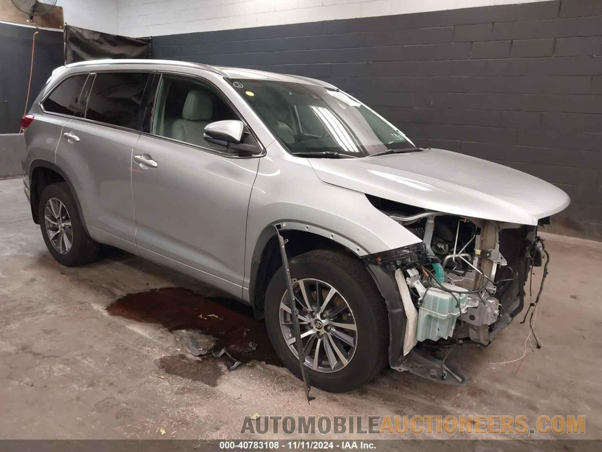 5TDJZRFH9JS801102 TOYOTA HIGHLANDER 2018