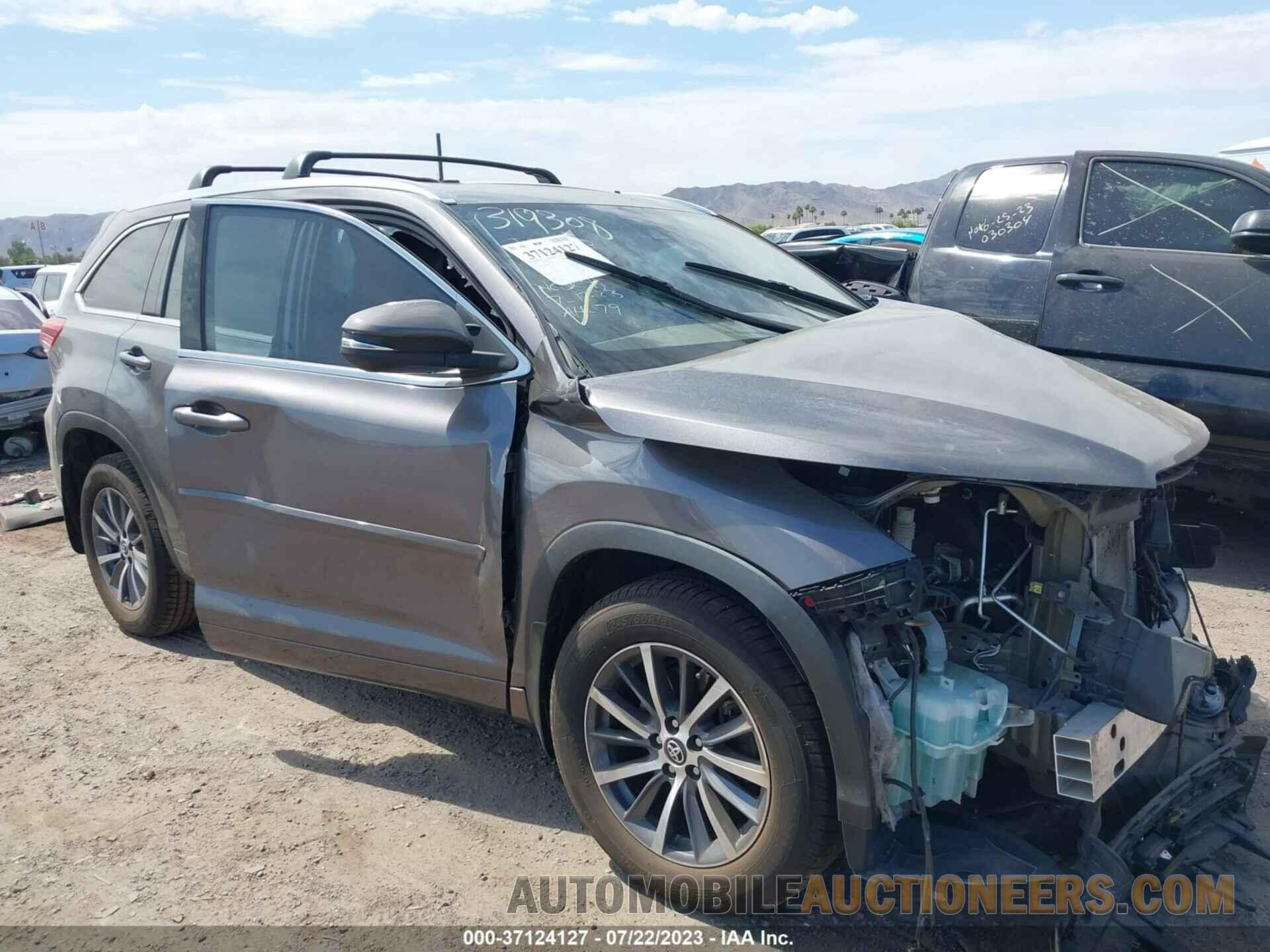 5TDJZRFH9JS808583 TOYOTA HIGHLANDER 2018