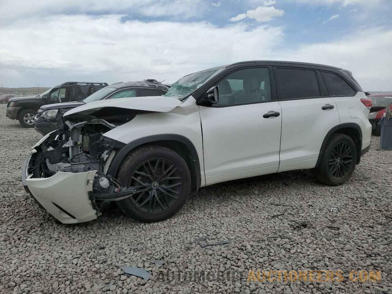 5TDJZRFH9JS819387 TOYOTA HIGHLANDER 2018