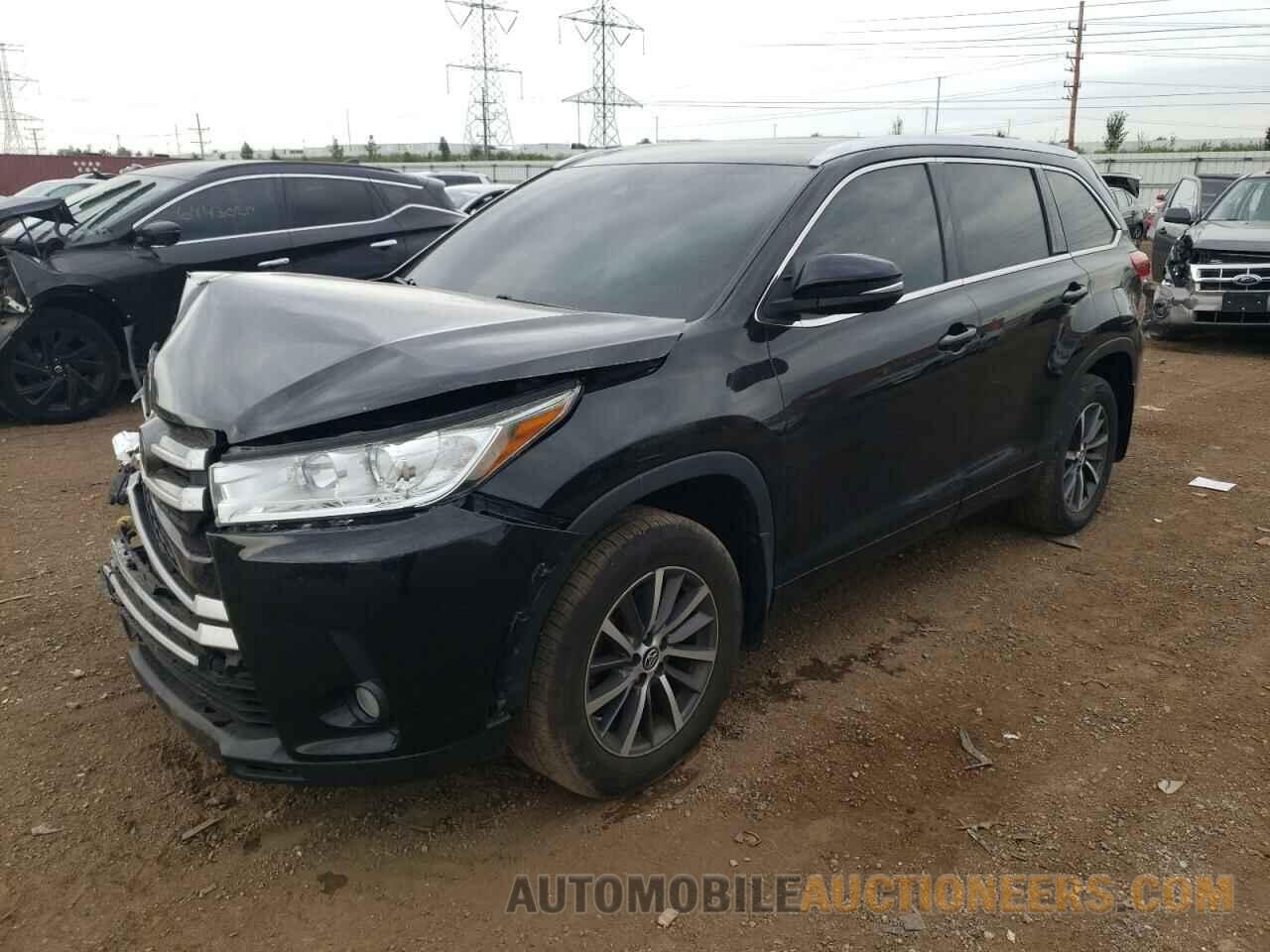 5TDJZRFH9JS860523 TOYOTA HIGHLANDER 2018