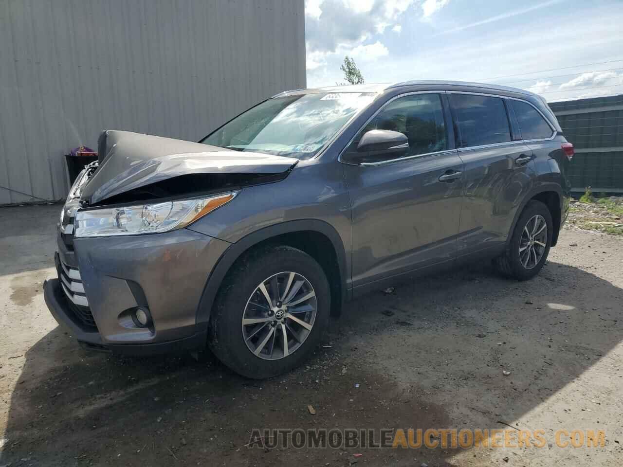 5TDJZRFH9JS866743 TOYOTA HIGHLANDER 2018