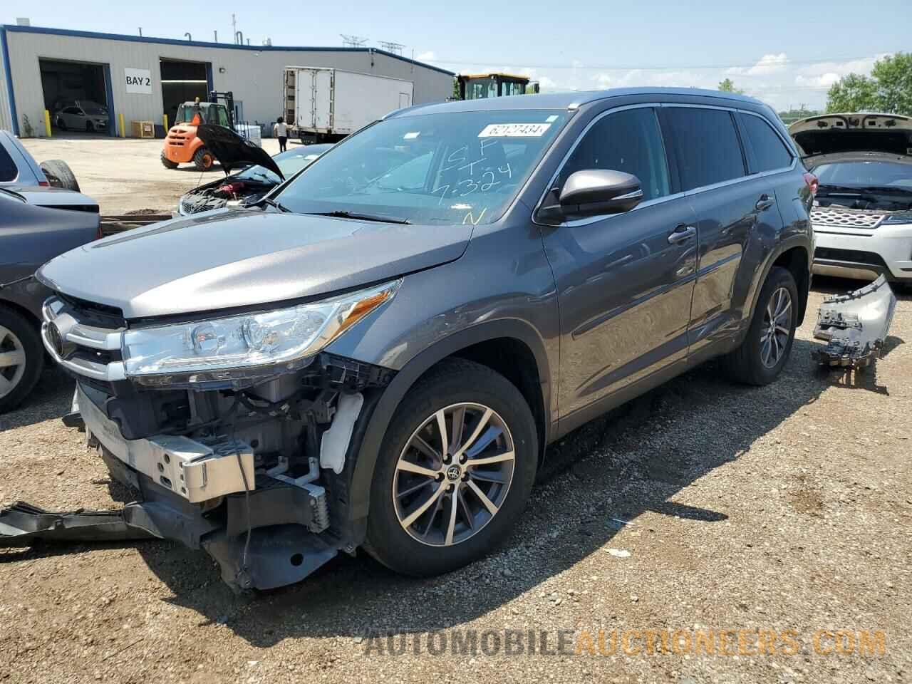 5TDJZRFH9JS870422 TOYOTA HIGHLANDER 2018