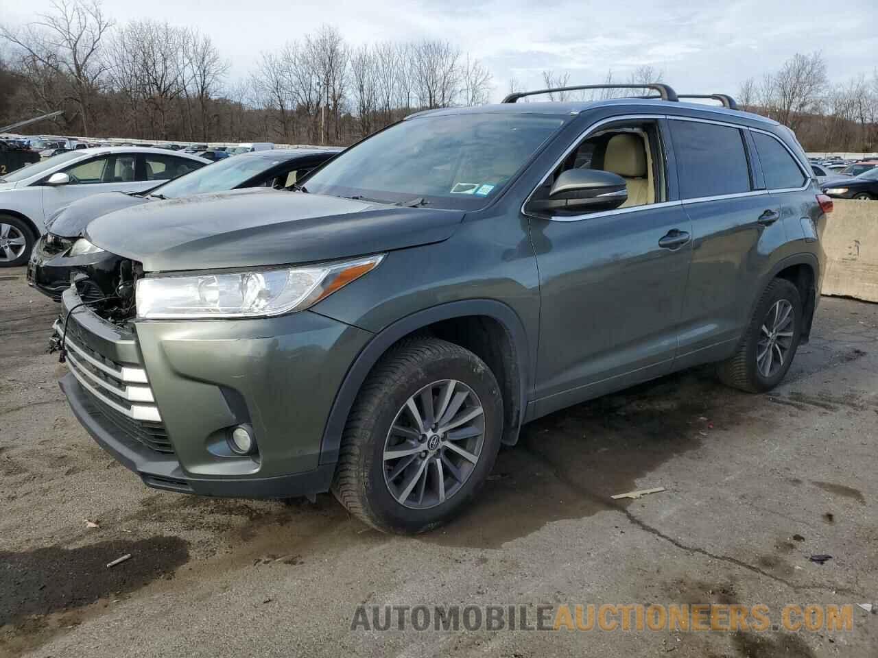 5TDJZRFH9JS889858 TOYOTA HIGHLANDER 2018