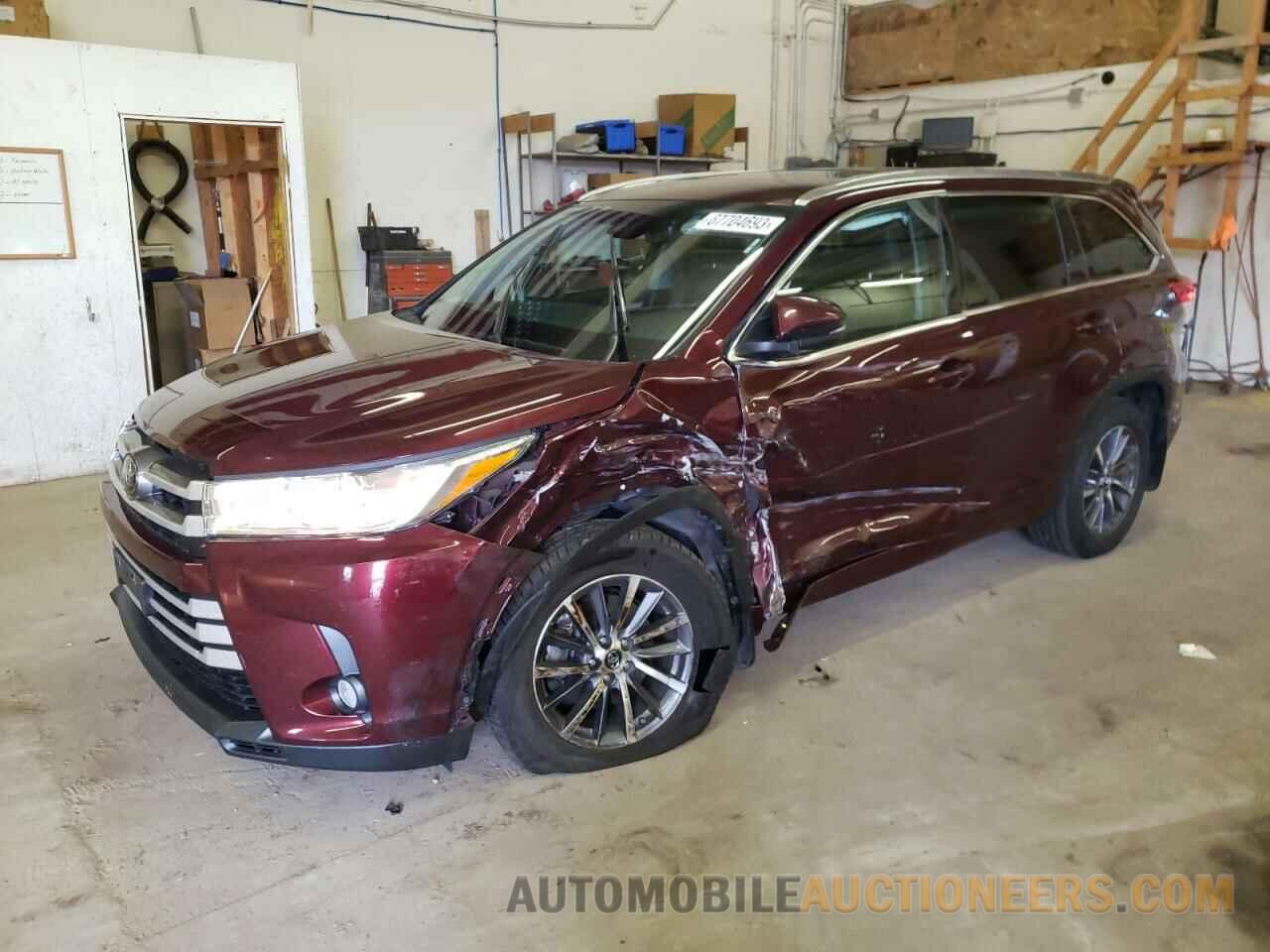 5TDJZRFH9JS901037 TOYOTA HIGHLANDER 2018