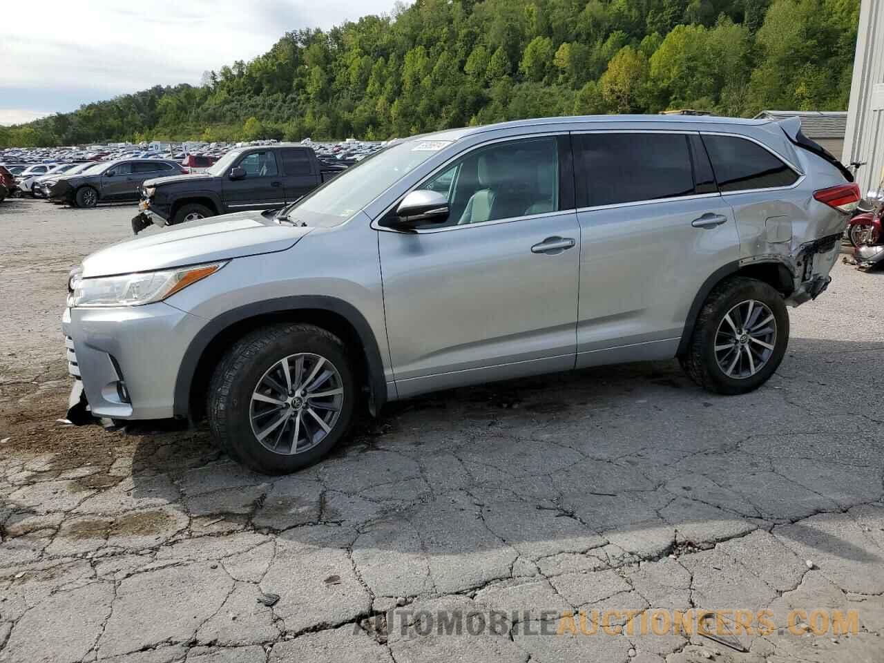 5TDJZRFH9JS902396 TOYOTA HIGHLANDER 2018