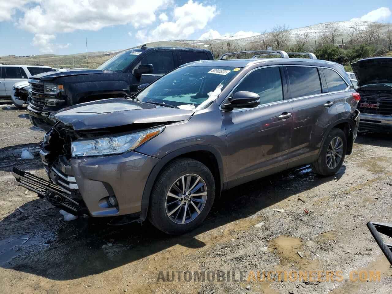 5TDJZRFH9KS584877 TOYOTA HIGHLANDER 2019