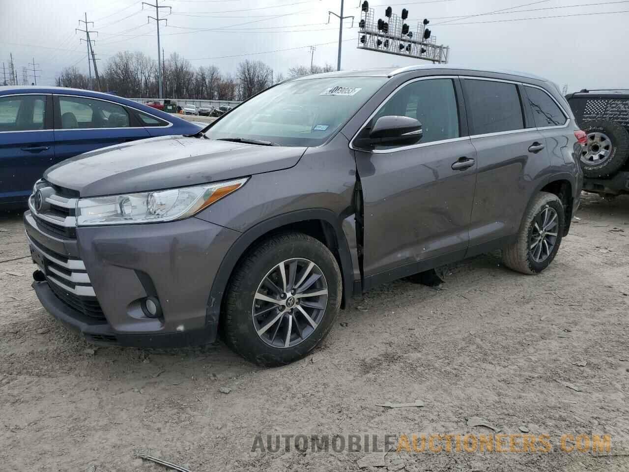 5TDJZRFH9KS620891 TOYOTA HIGHLANDER 2019