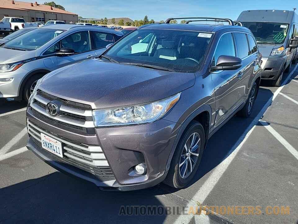 5TDJZRFH9KS629669 Toyota Highlander 2019