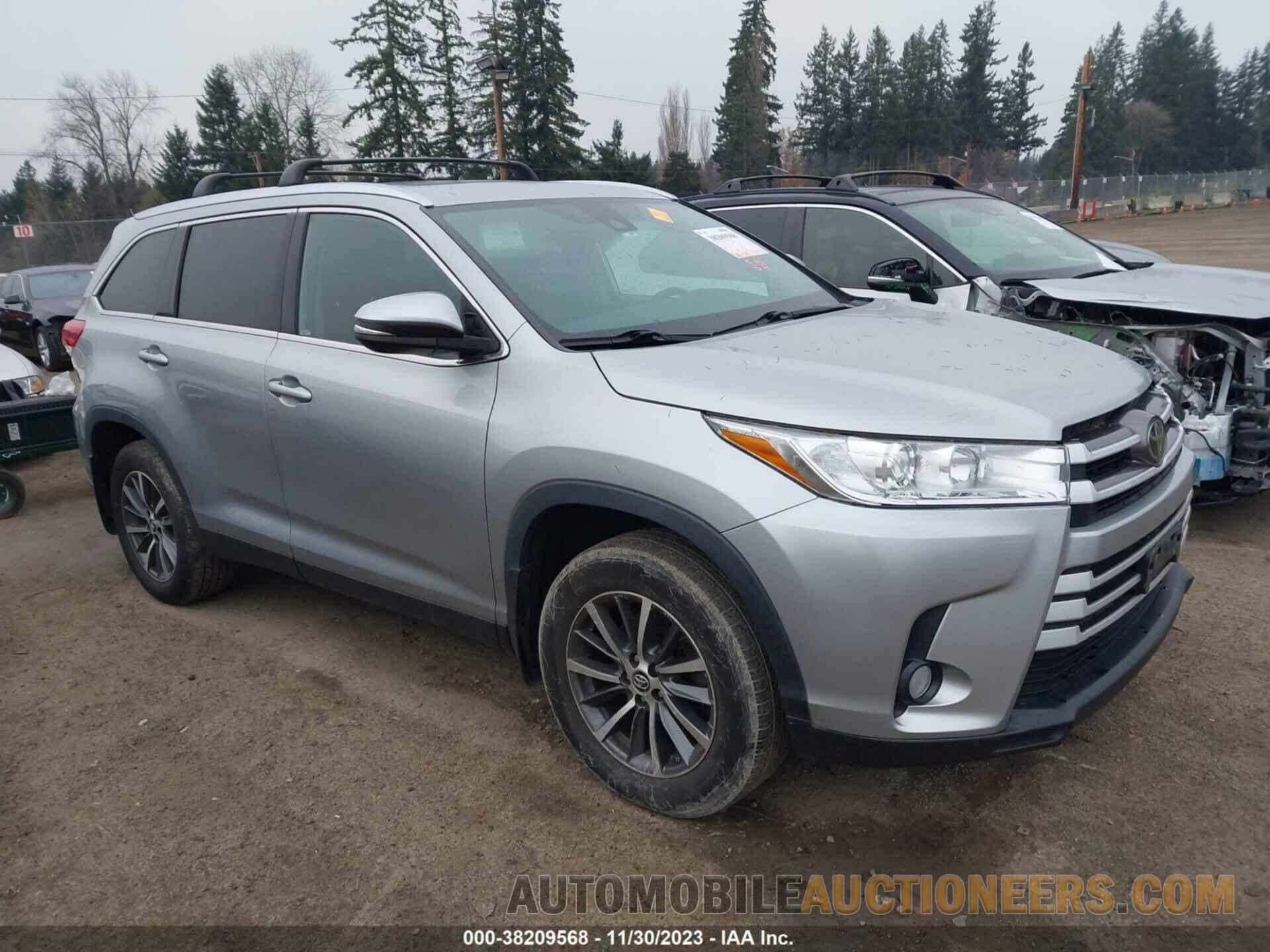 5TDJZRFH9KS738374 TOYOTA HIGHLANDER 2019