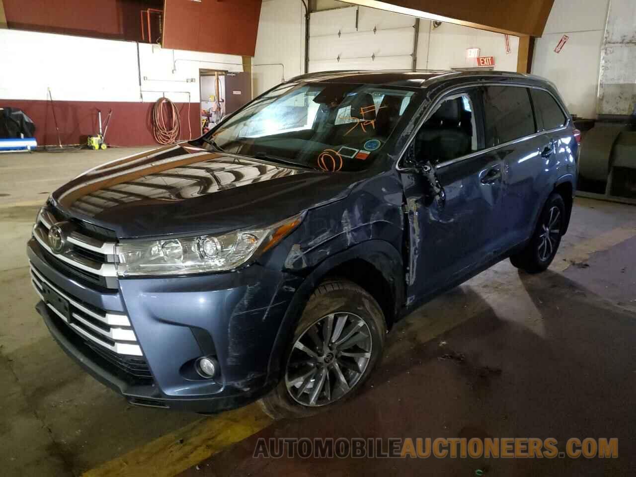 5TDJZRFH9KS747219 TOYOTA HIGHLANDER 2019