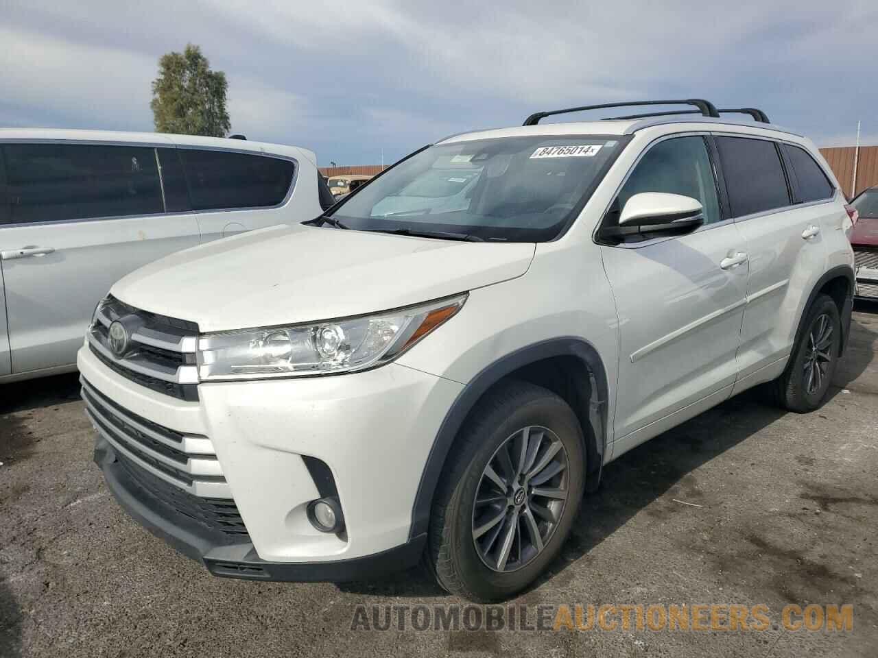 5TDJZRFHXHS380727 TOYOTA HIGHLANDER 2017