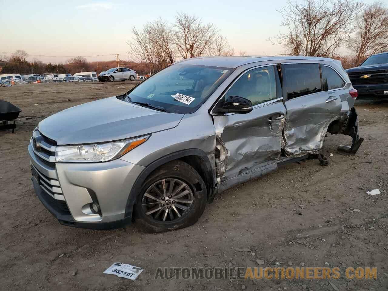 5TDJZRFHXHS387547 TOYOTA HIGHLANDER 2017