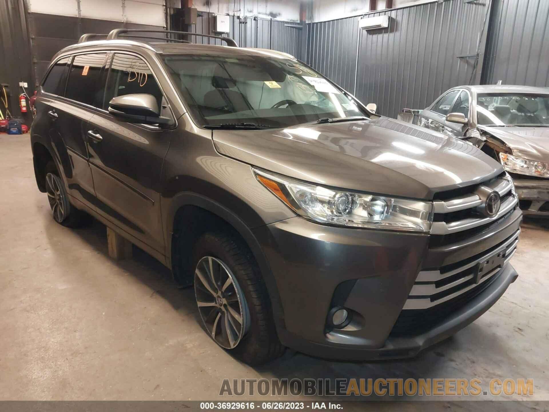 5TDJZRFHXHS397155 TOYOTA HIGHLANDER 2017