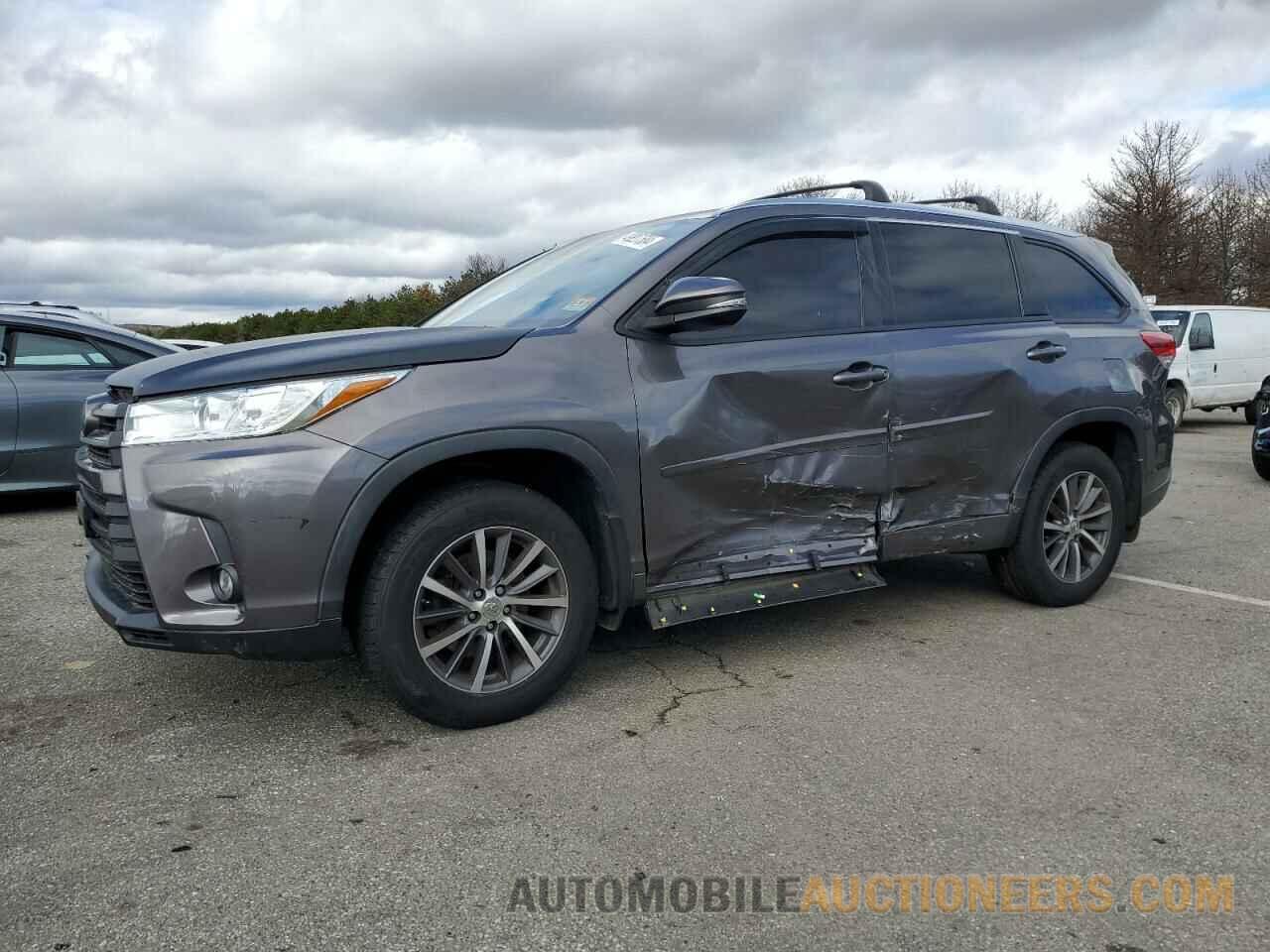 5TDJZRFHXHS415590 TOYOTA HIGHLANDER 2017