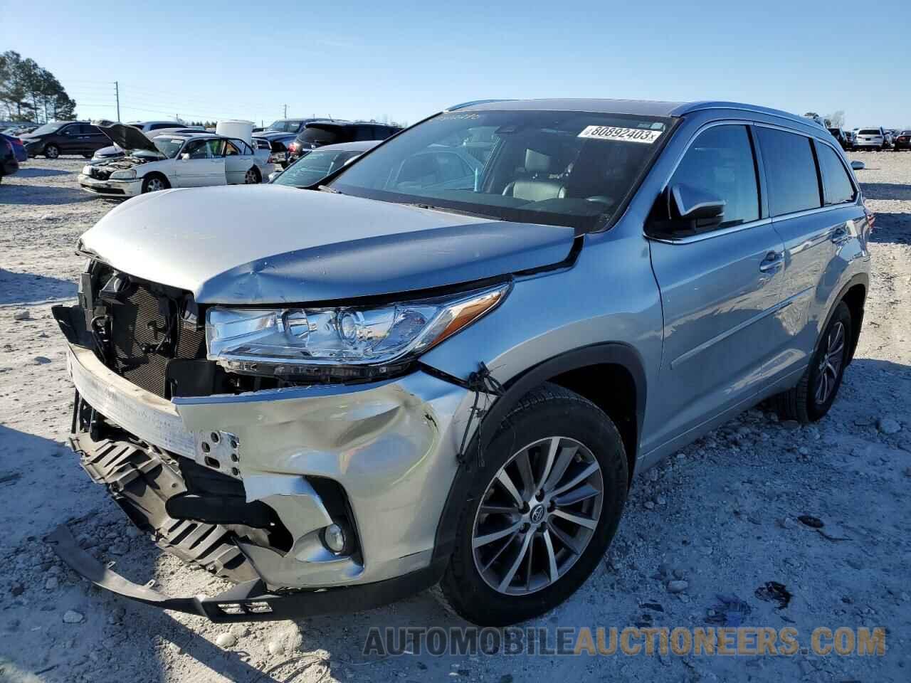 5TDJZRFHXHS423043 TOYOTA HIGHLANDER 2017