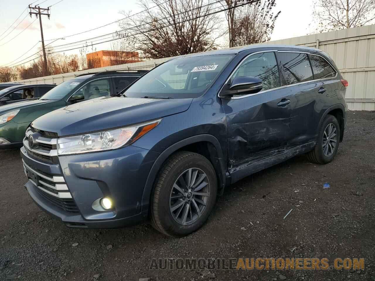 5TDJZRFHXHS423804 TOYOTA HIGHLANDER 2017