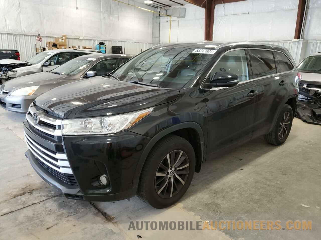 5TDJZRFHXHS429389 TOYOTA HIGHLANDER 2017