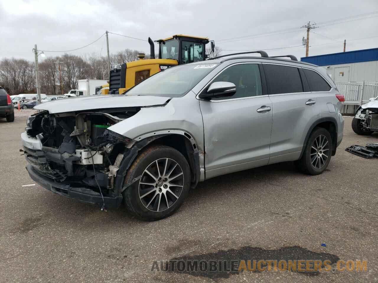 5TDJZRFHXHS436469 TOYOTA HIGHLANDER 2017