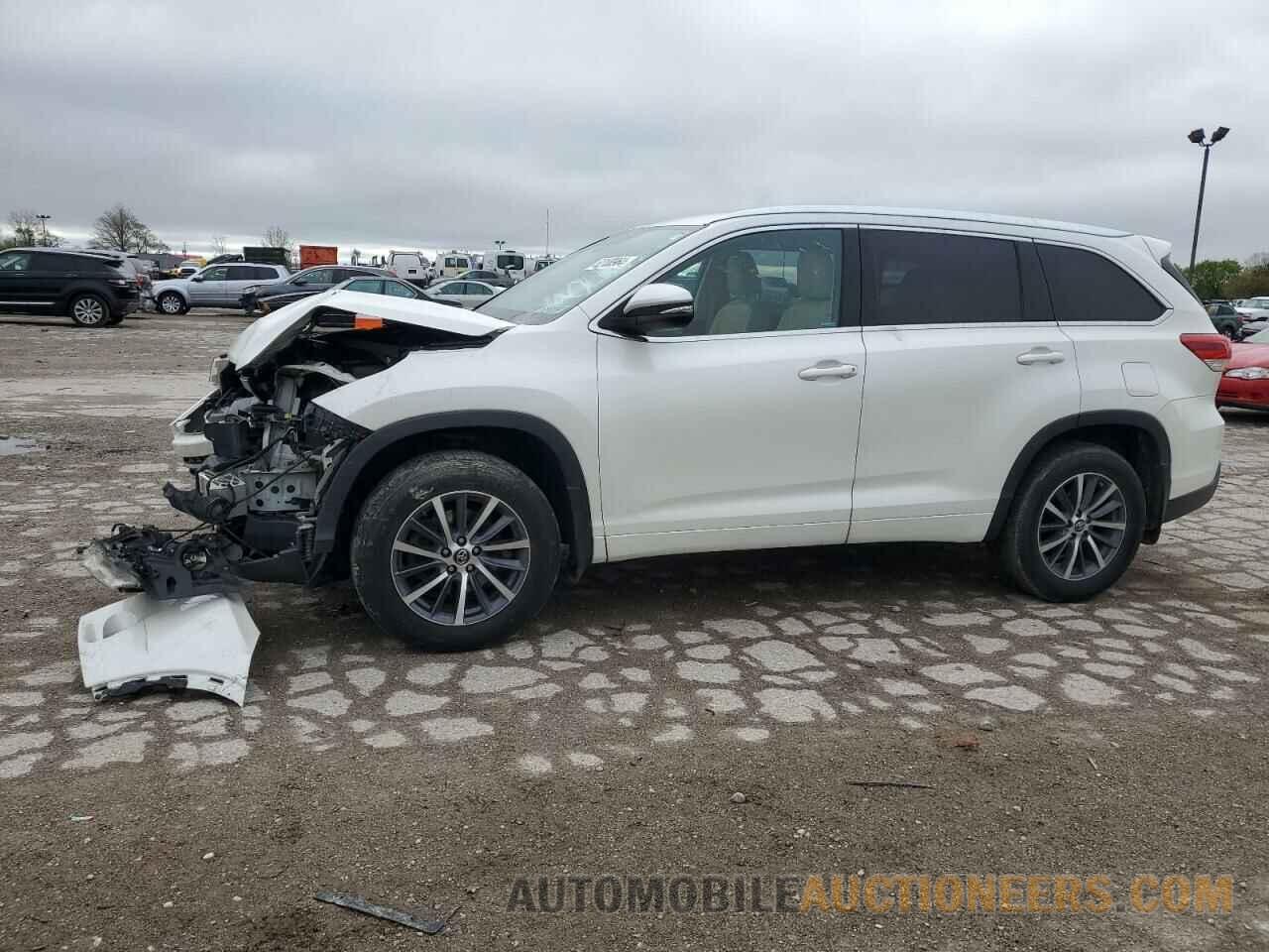 5TDJZRFHXHS517407 TOYOTA HIGHLANDER 2017