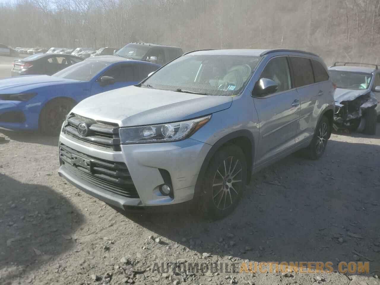 5TDJZRFHXJS809337 TOYOTA HIGHLANDER 2018