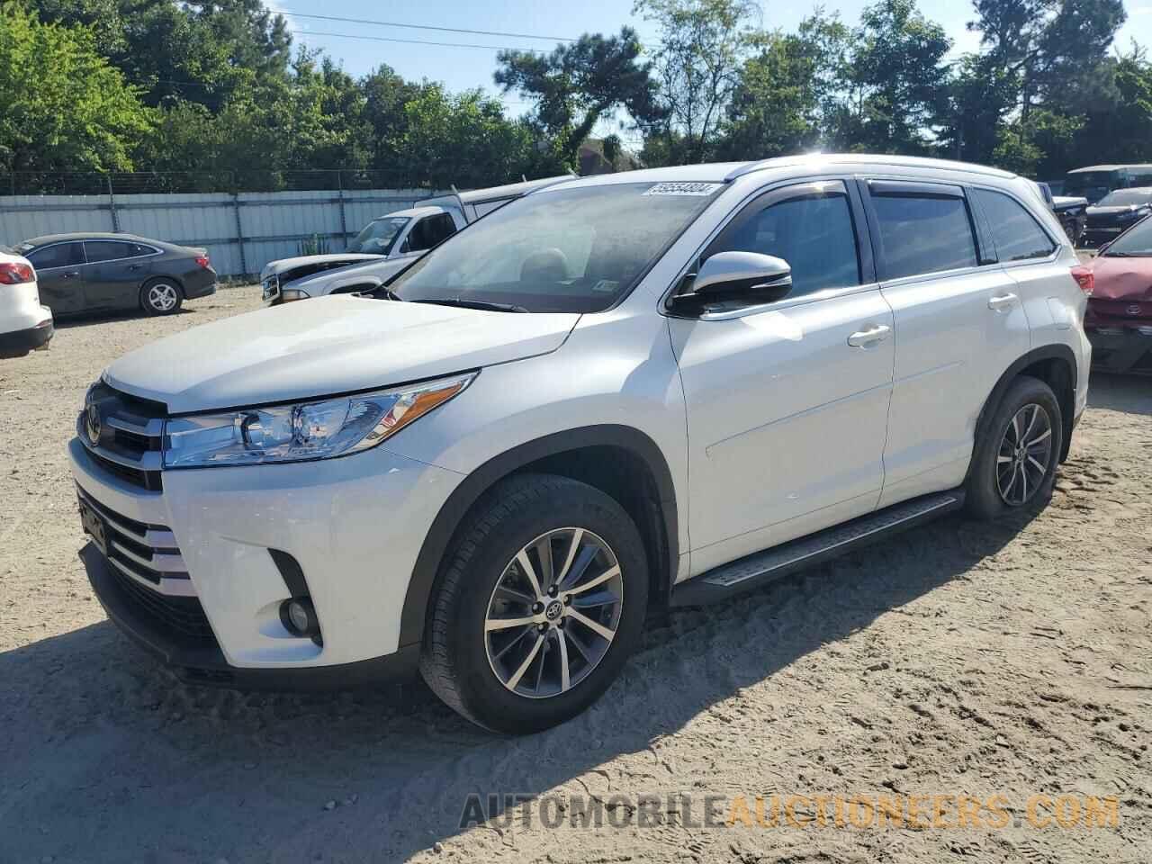 5TDJZRFHXJS900186 TOYOTA HIGHLANDER 2018