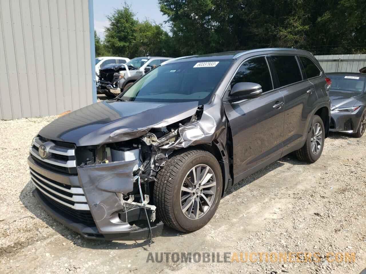 5TDJZRFHXKS570955 TOYOTA HIGHLANDER 2019