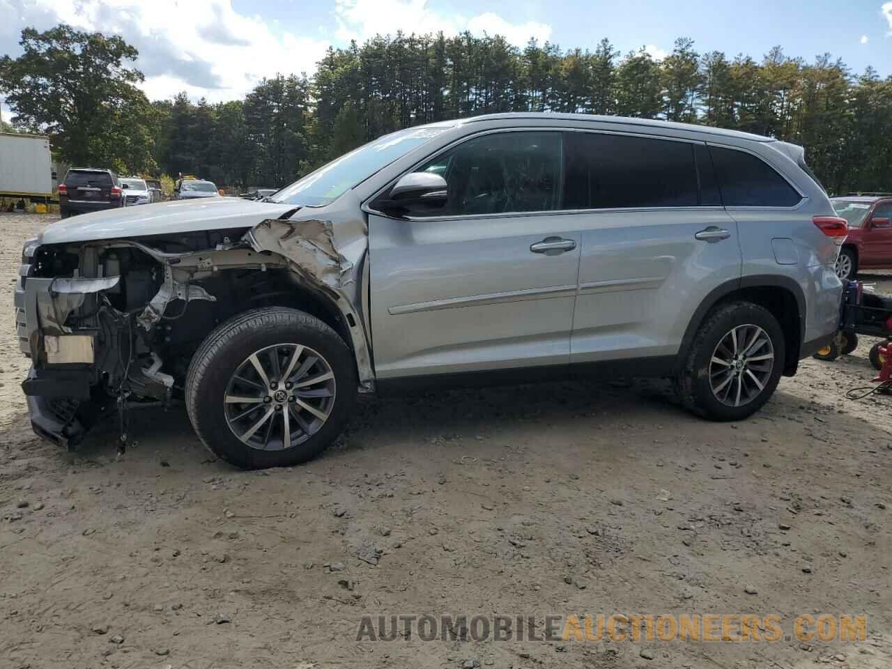 5TDJZRFHXKS586976 TOYOTA HIGHLANDER 2019