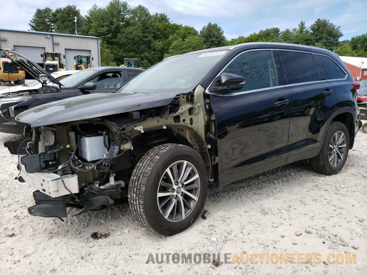 5TDJZRFHXKS587612 TOYOTA HIGHLANDER 2019