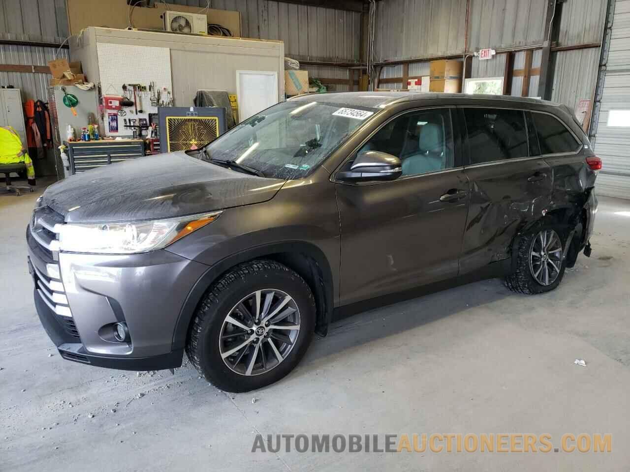 5TDJZRFHXKS591224 TOYOTA HIGHLANDER 2019