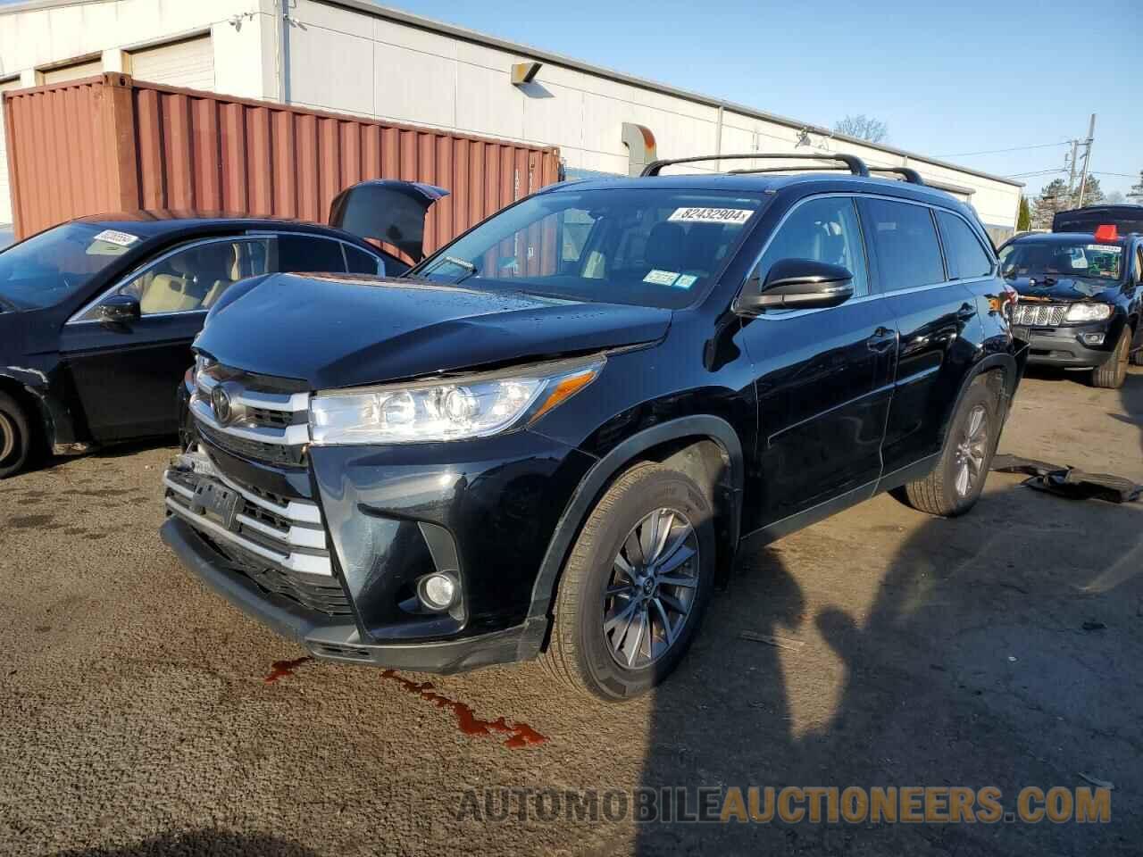 5TDJZRFHXKS615943 TOYOTA HIGHLANDER 2019