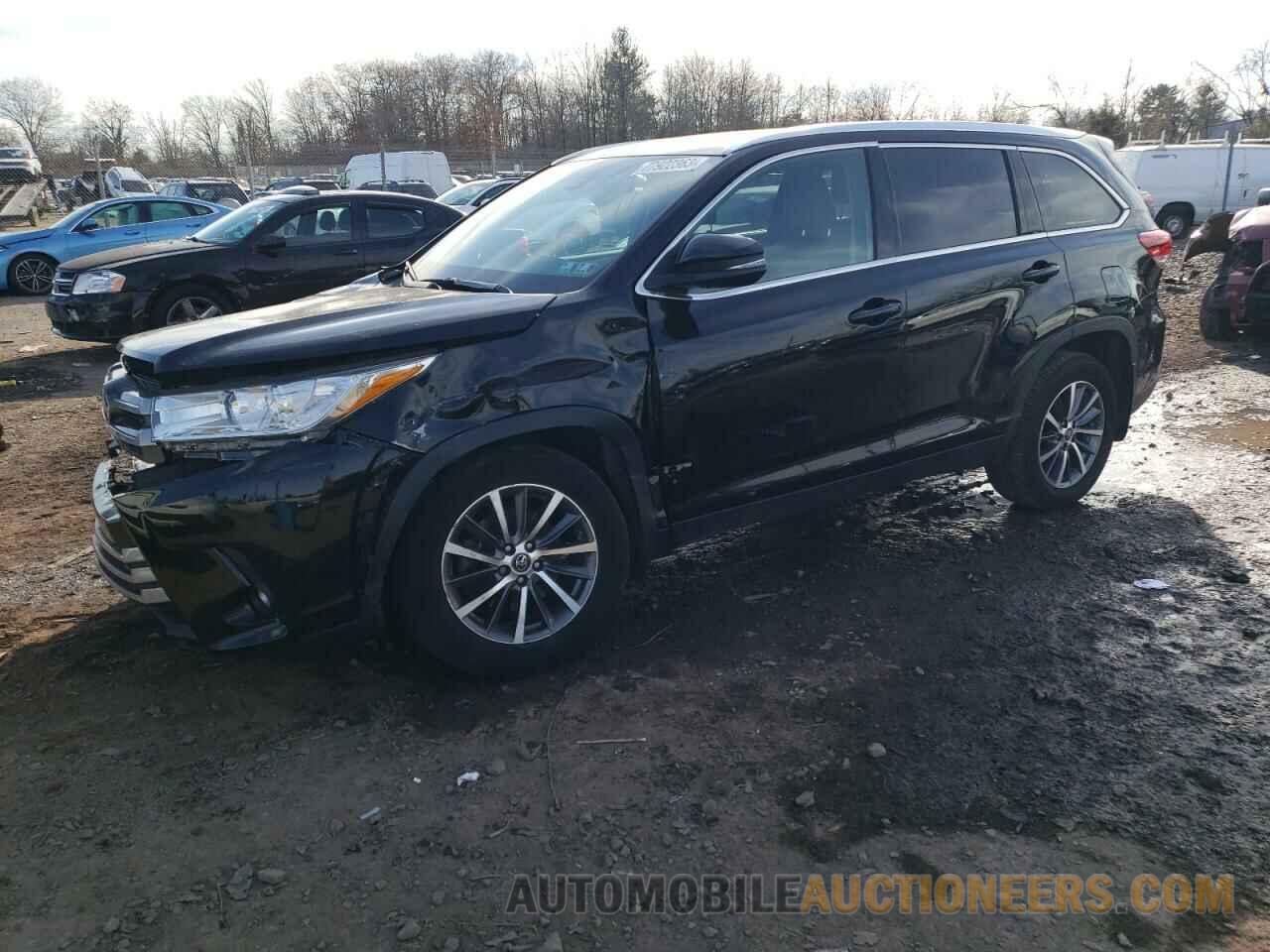 5TDJZRFHXKS617403 TOYOTA HIGHLANDER 2019