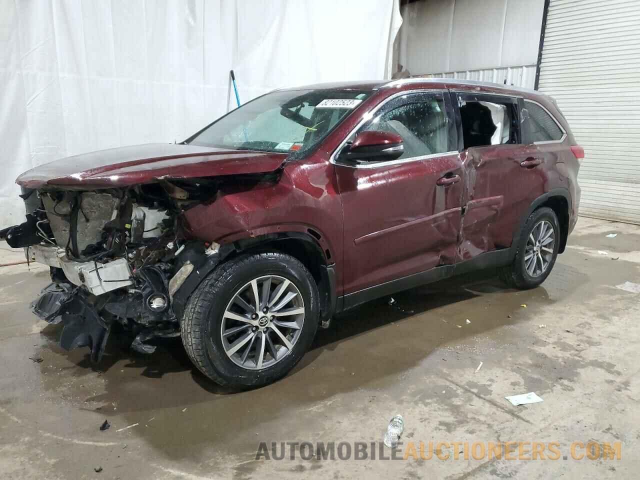 5TDJZRFHXKS720773 TOYOTA HIGHLANDER 2019