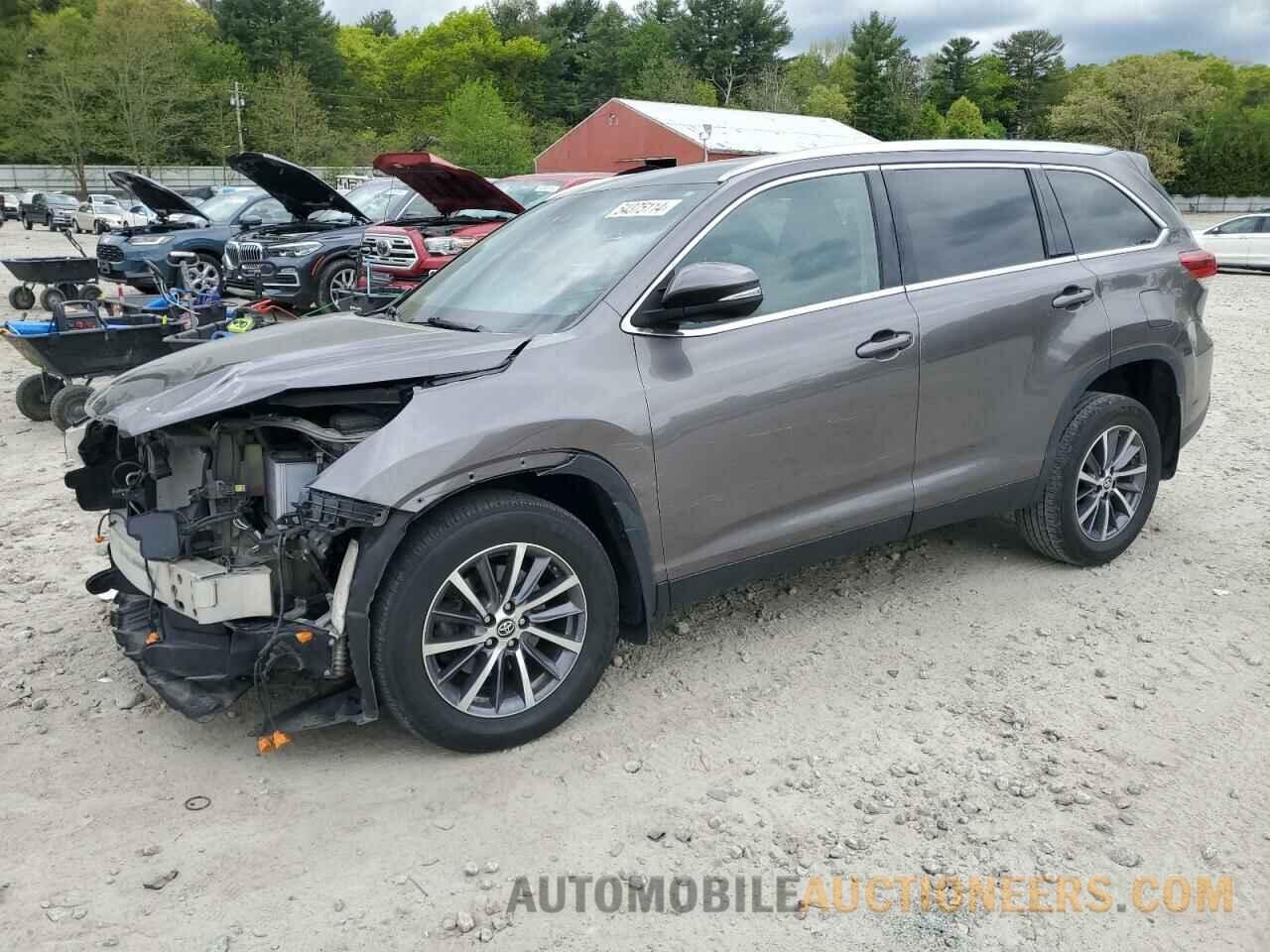 5TDJZRFHXKS729036 TOYOTA HIGHLANDER 2019