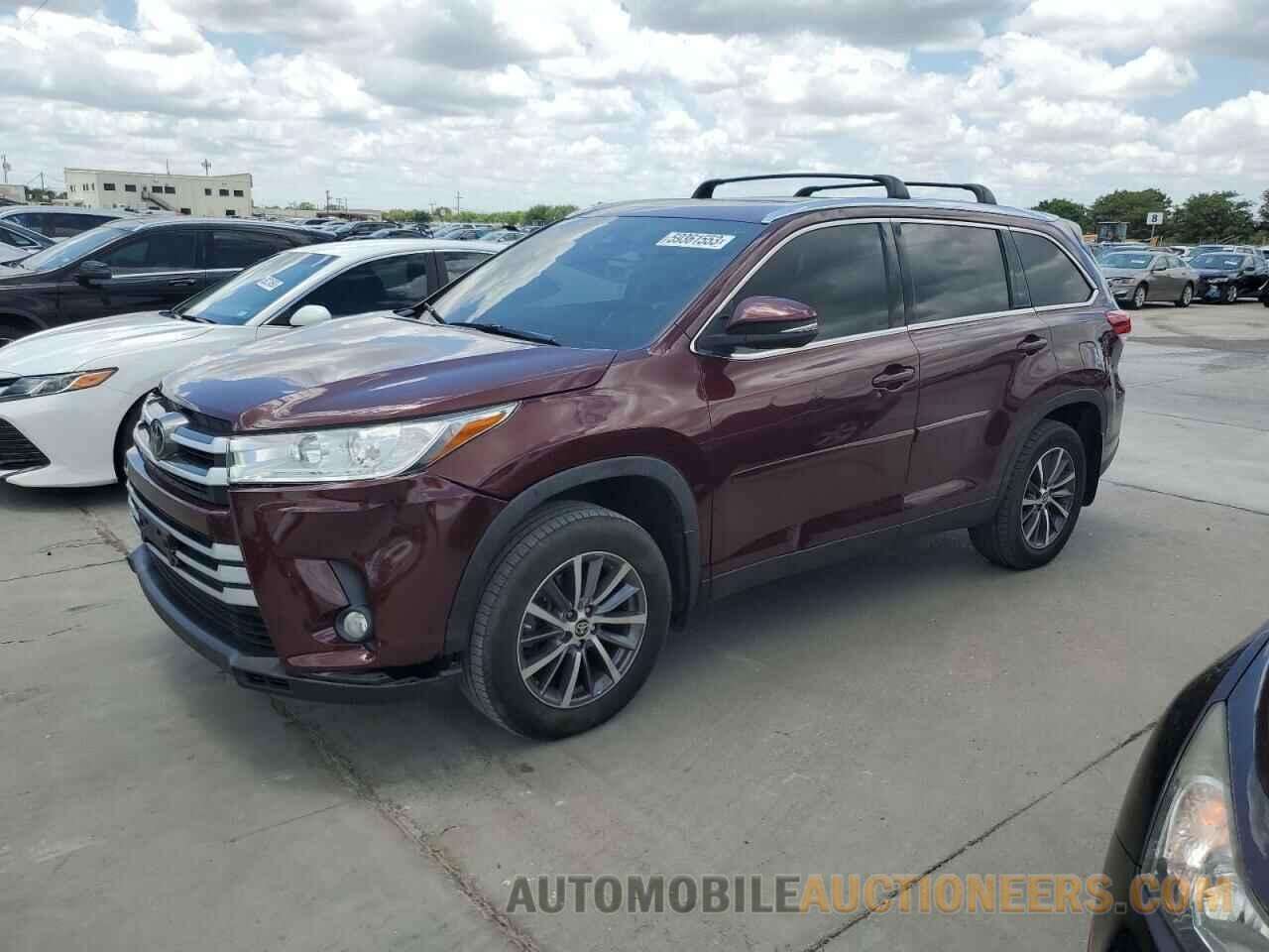 5TDJZRFHXKS746984 TOYOTA HIGHLANDER 2019