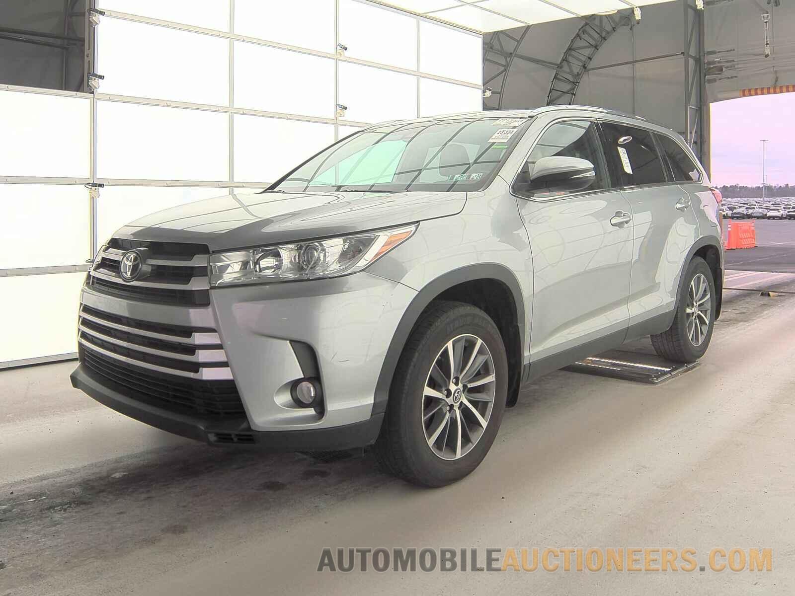 5TDJZRFHXKS983393 Toyota Highlander 2019