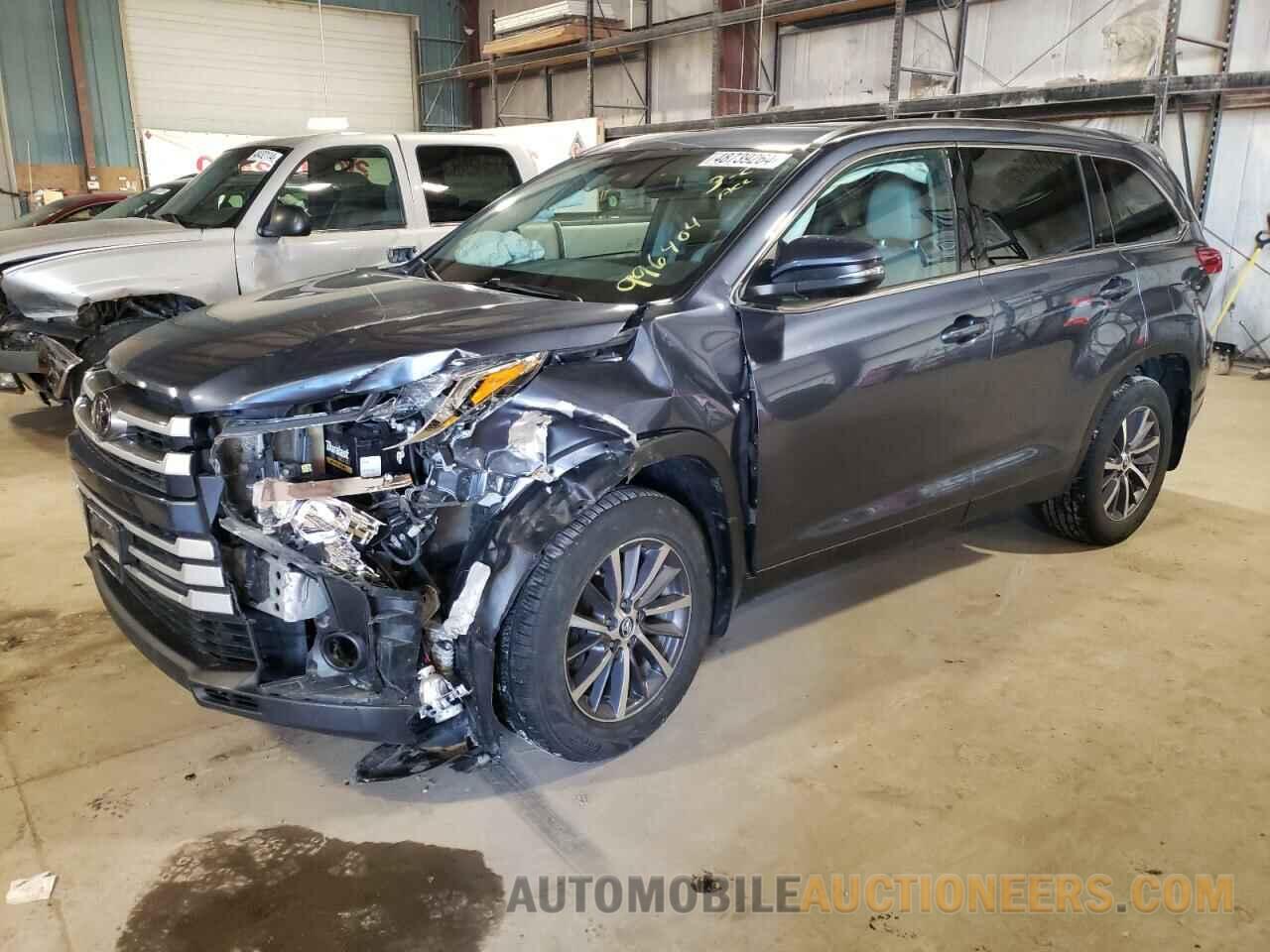 5TDJZRFHXKS996404 TOYOTA HIGHLANDER 2019