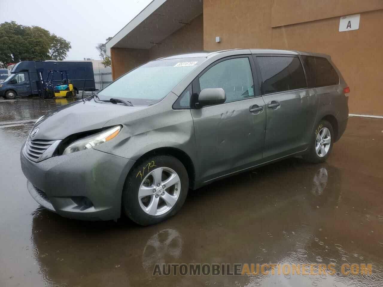 5TDKA3DC2CS014785 TOYOTA SIENNA 2012