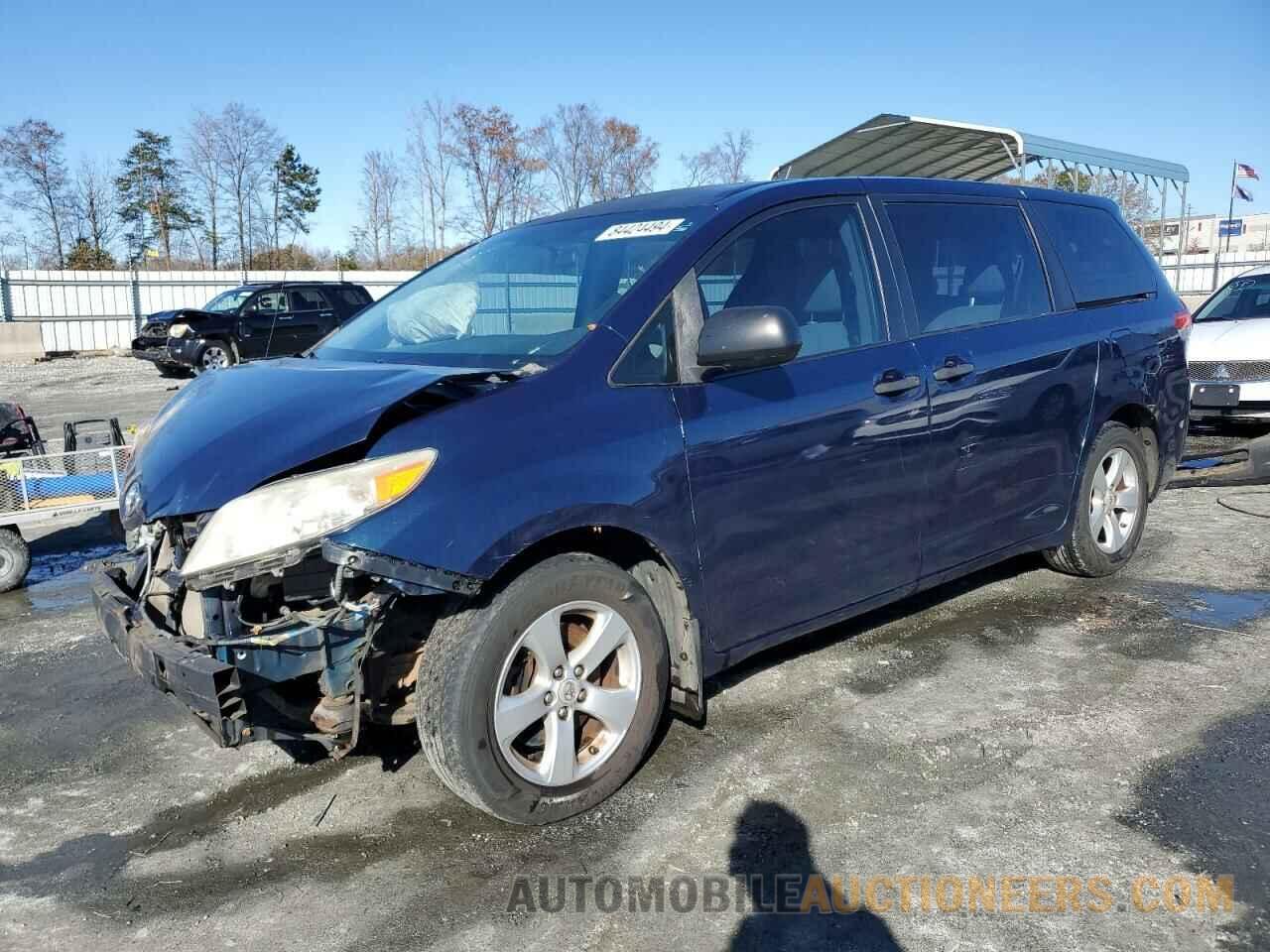 5TDKA3DC3BS003745 TOYOTA SIENNA 2011