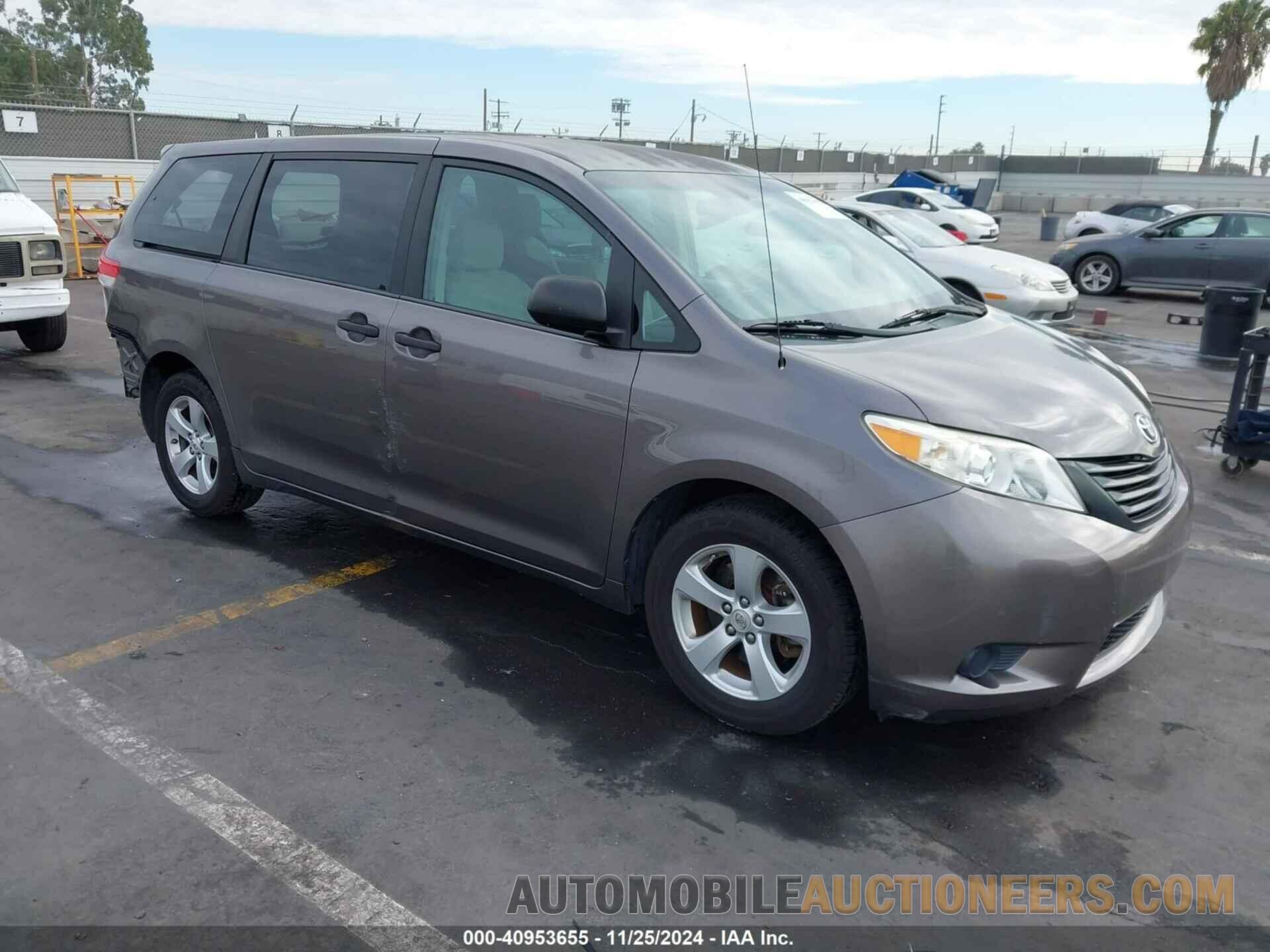 5TDKA3DC5CS012237 TOYOTA SIENNA 2012